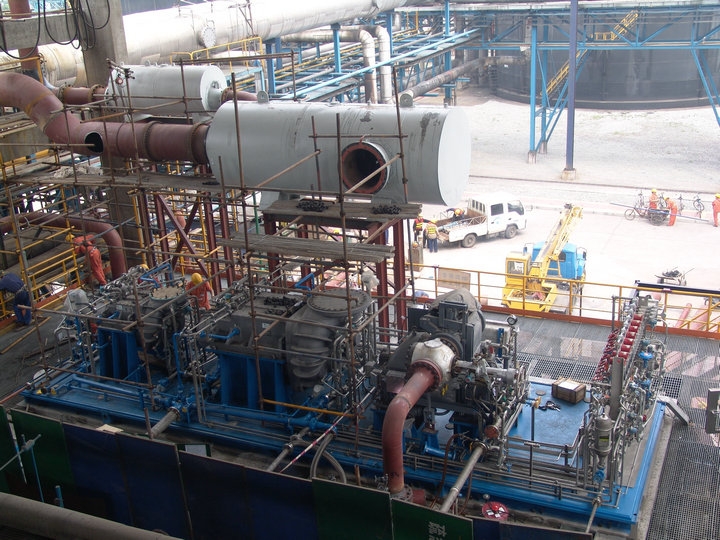 承擔(dān)安裝美國(guó)GE公司大型螺桿壓縮機(jī)